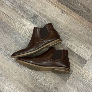 Men’s  Leather Chelsea Boots Memory Foam Size 10.5